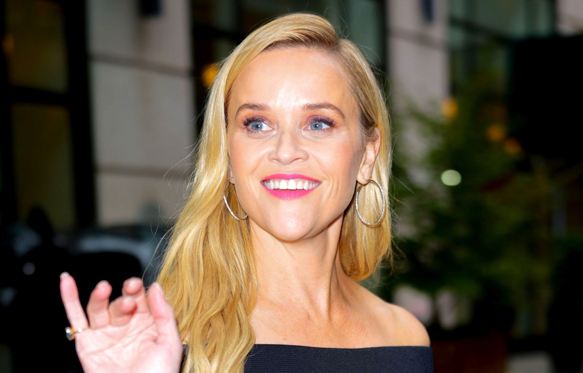 reese-witherspoon-scrutinizes-her-past-fashion-choices-in-instagram-video-–-parade-magazine
