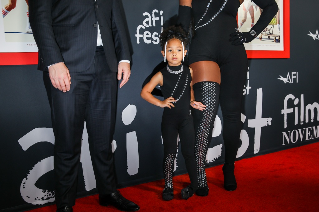 serena-williams’-daughter-olympia-proves-she’s-a-fashion-icon-in-the-making-in-a-sassy-new-photo-–-sheknows