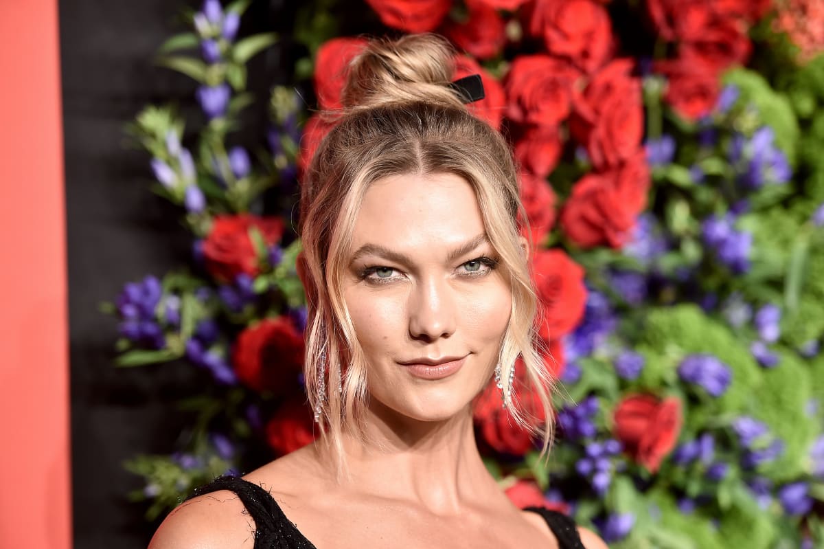 why-karlie-kloss-thinks-you-shouldn’t-roll-your-eyes-at-the-metaverse
