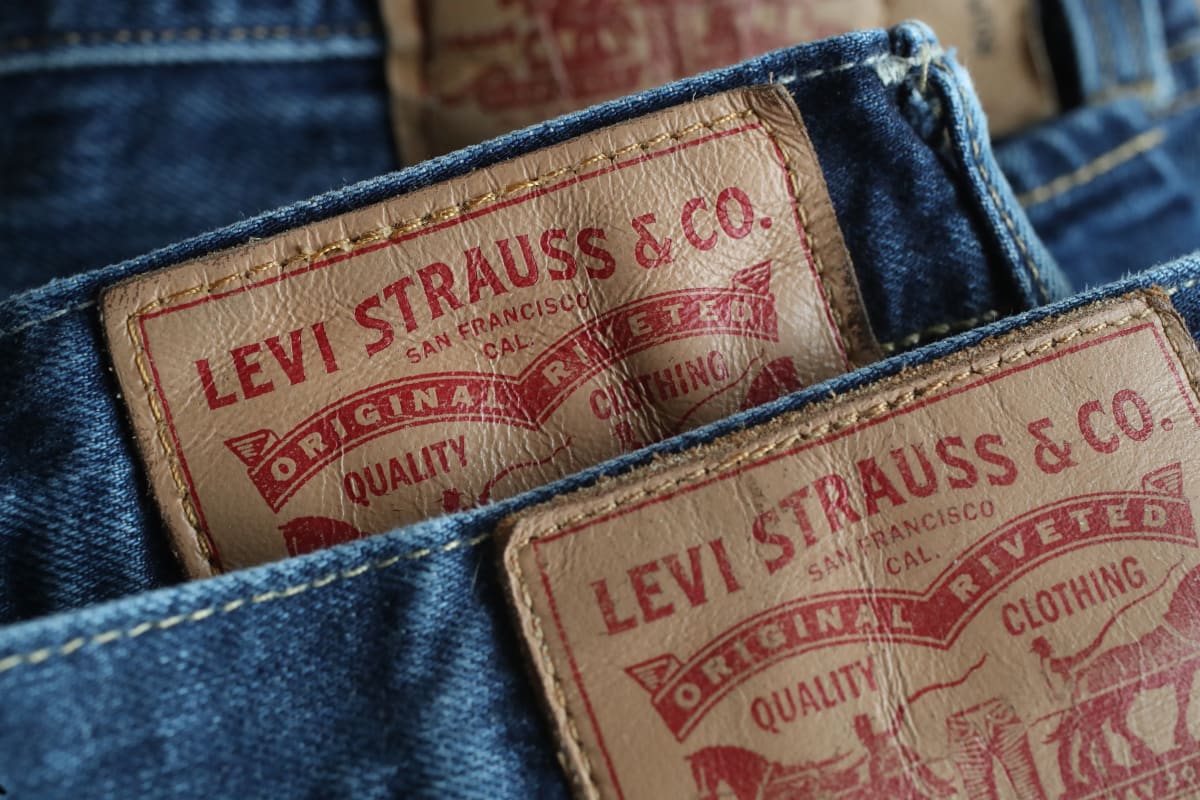 fashion-history-lesson:-levi’s-501-jeans