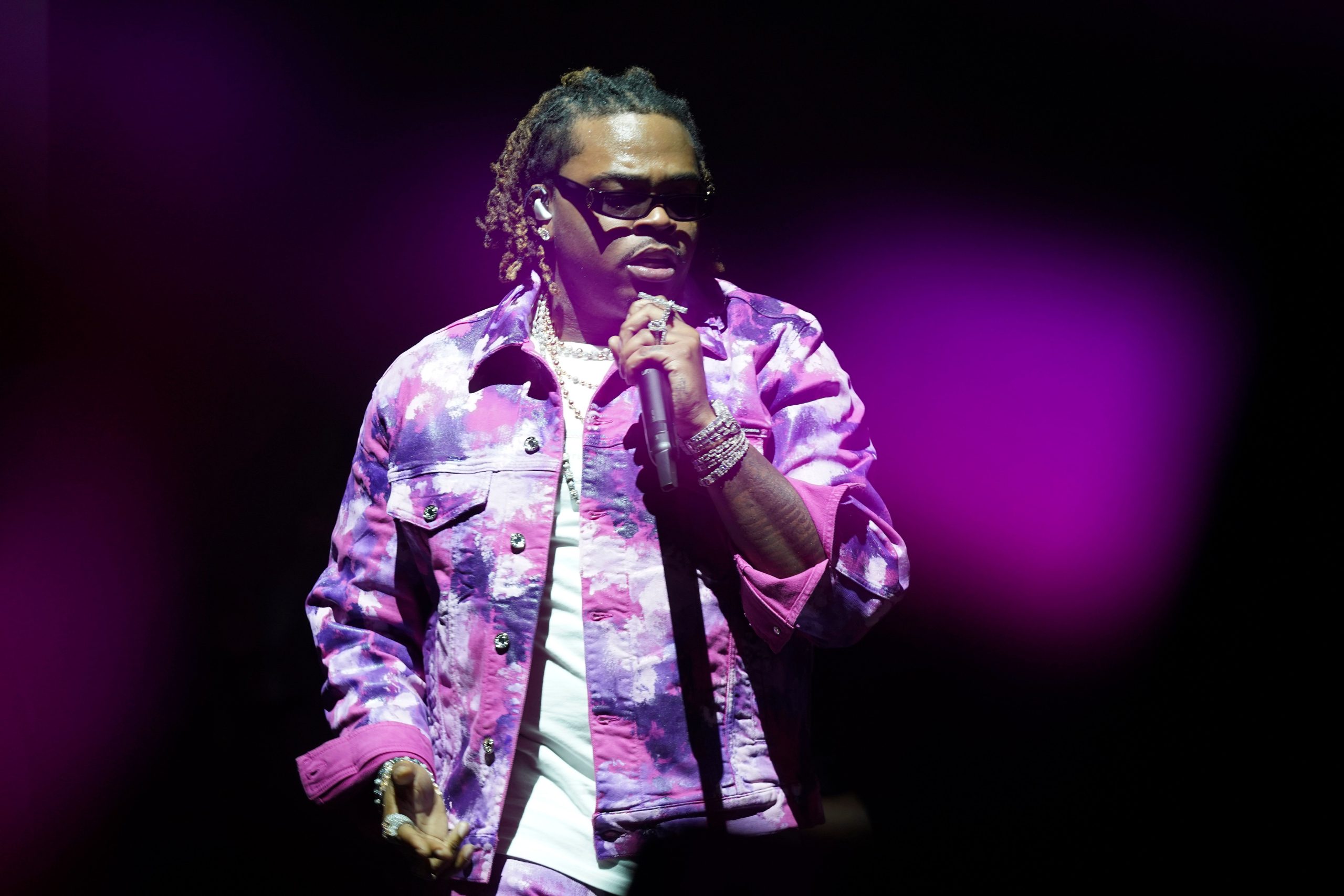 gunna-fires-back-at-those-who-said-he-“told”-on-young-thug-in-new-song-“bread-&-butter”