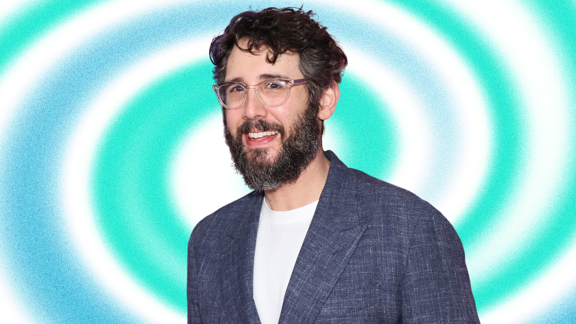 josh-groban-has-learned-how-to-eat-a-late-post-show-dinner-and-still-sleep-well