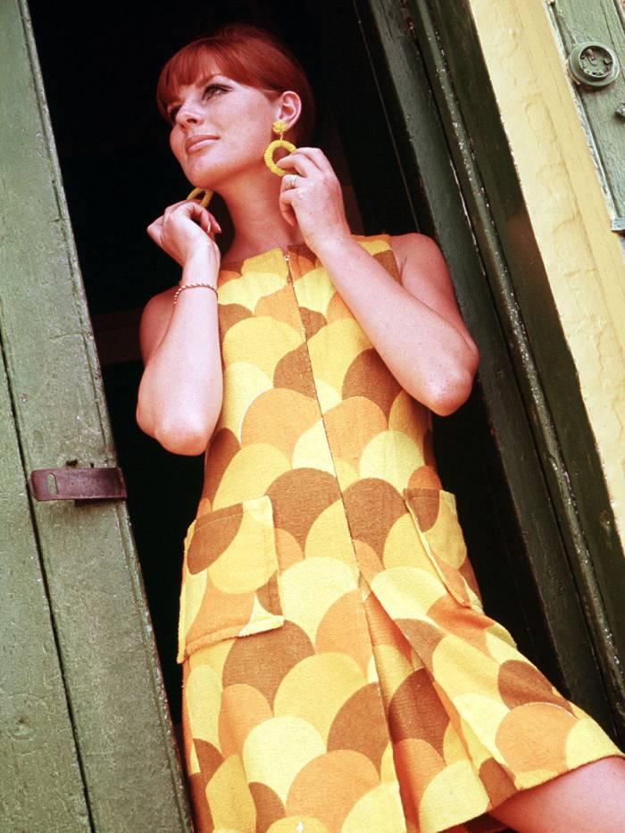 33-game-changing-’60s-fashion-trends-we-still-love-today